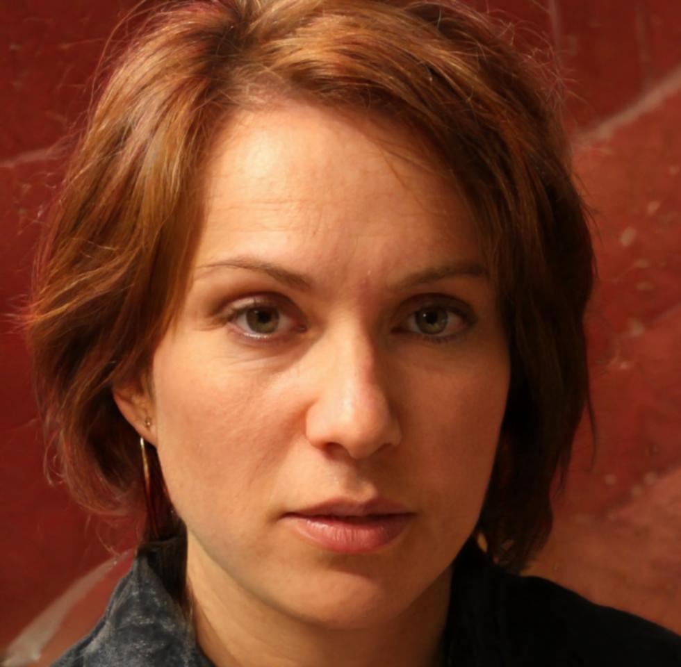 Instructora experta en gestión de equipos y cultura organizacional